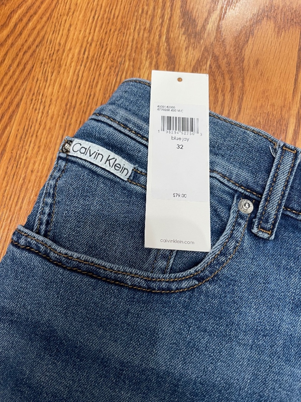 Calvin Klein Shorts - Picture 3 of 6
